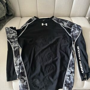 Under Armour Heat Tech long sleeve digital camo